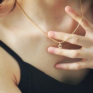 Women Initial Necklace golden Small Bling Letter Girl Chain Choker Stainless Steel Layered Collar Pendant jewelry 2024