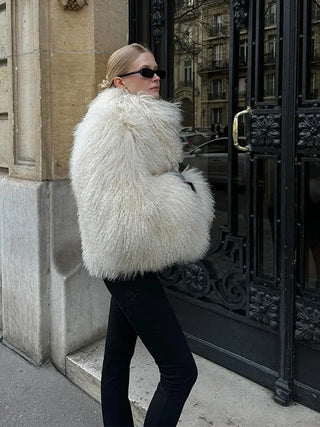 Luxuriöse warme flauschige Kunstpelzmantel 2024, Damenmode, solide, lange Ärmel, kurze Mäntel, Winter, weiblich, lässig, High Street, Obermantel
