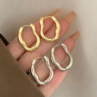 2023 neue trend ige Metall geometrie Creolen für Frauen Modedesign Gold Farbe unregelmäßige Ohrringe Schmuck Geschenke